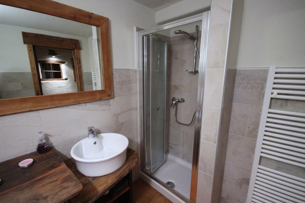 Apartamento Vecchio Fienile Aosta Exterior foto